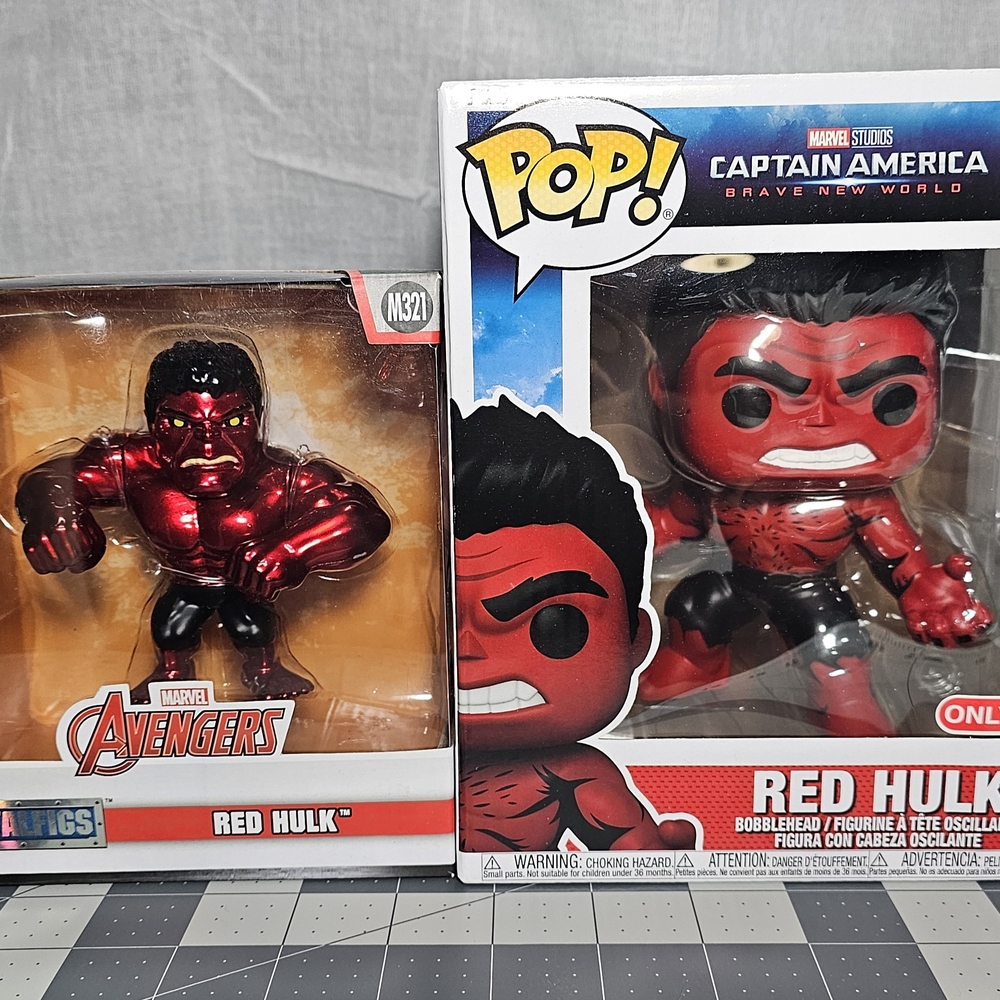 Marvel Avengers Red Hulk Action Figures